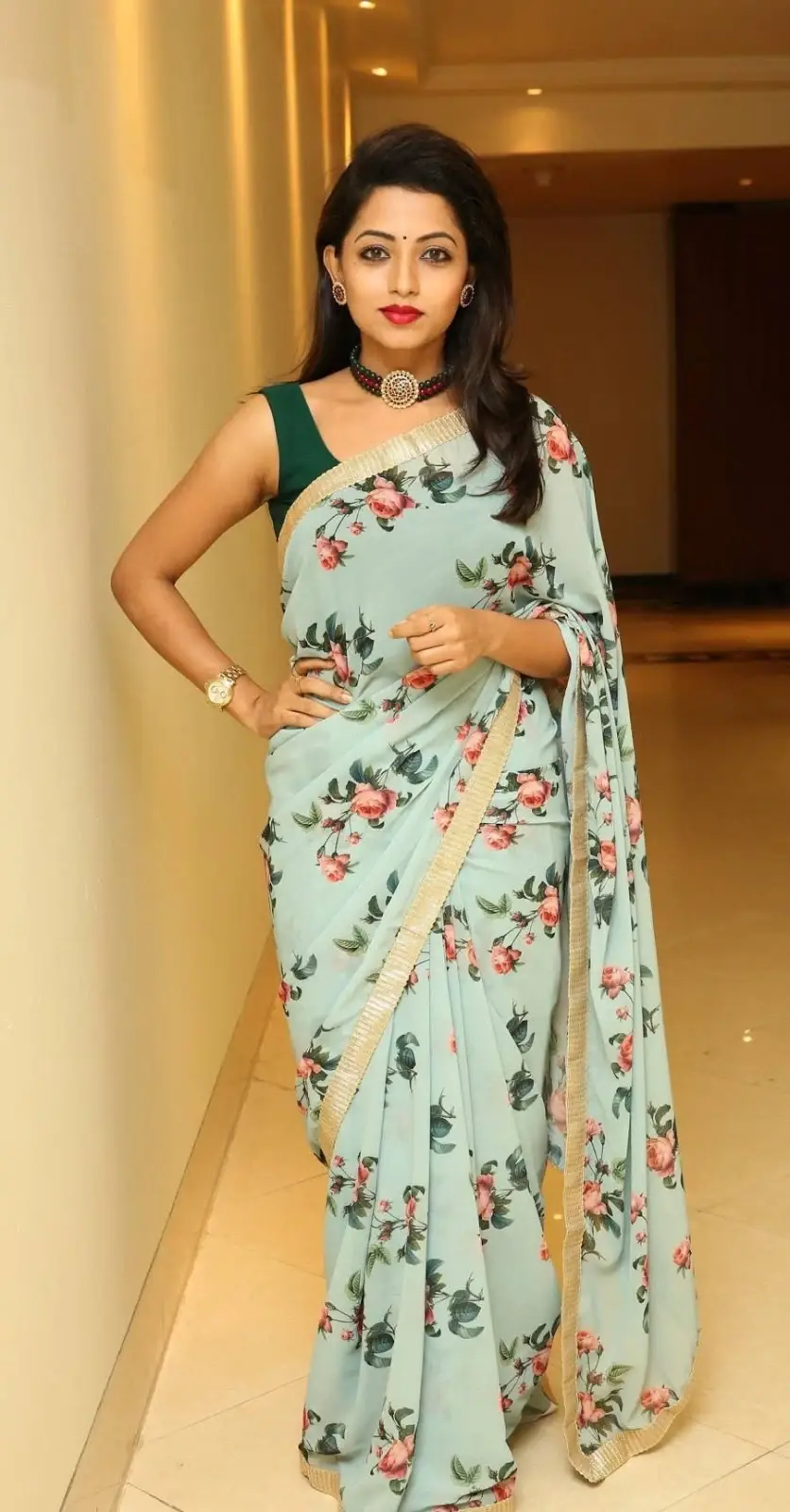INDIAN TELEVISION ACTRESS NAVYA SWAMY IN BLUE SAREE 7